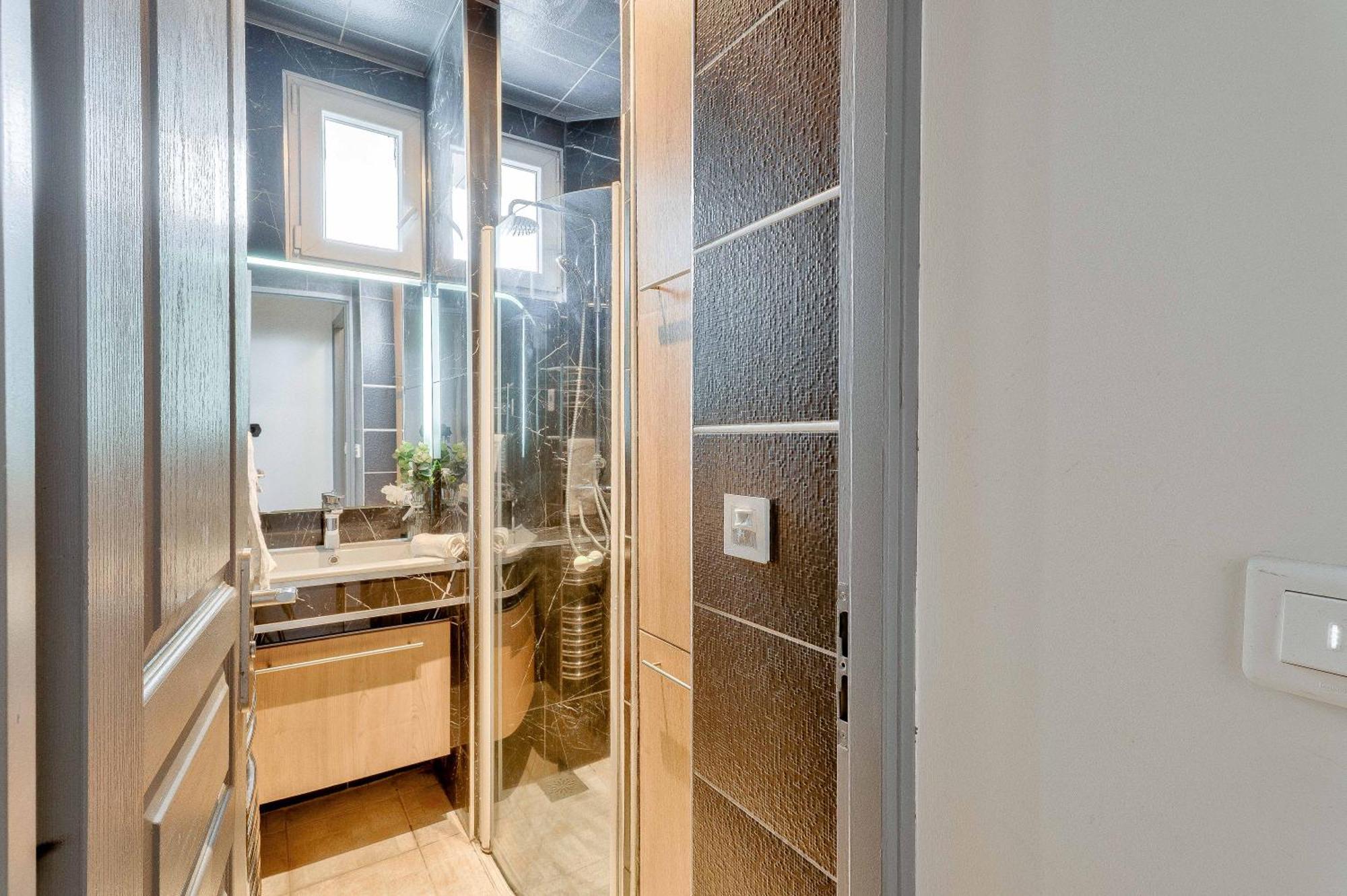 Montmagny Gare En Face A Pied - Paris 10Mn - Parking Prive Gratuit - De 1 A 8 Personnes - Souplex - Tout Equipe - Entierement Renove מראה חיצוני תמונה