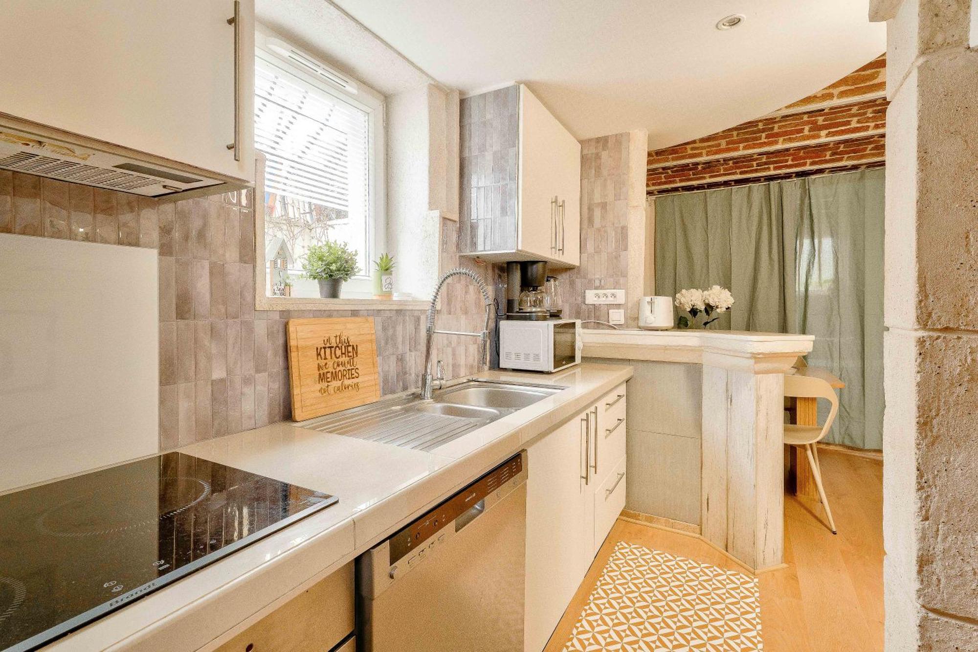 Montmagny Gare En Face A Pied - Paris 10Mn - Parking Prive Gratuit - De 1 A 8 Personnes - Souplex - Tout Equipe - Entierement Renove מראה חיצוני תמונה